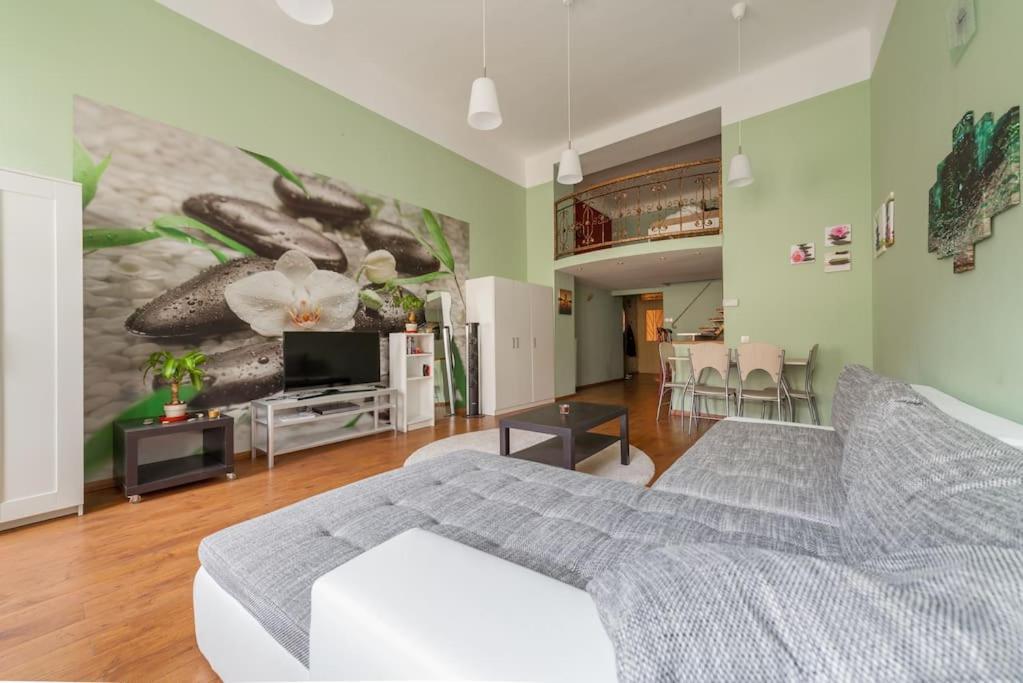 Main Street Apartment / Heart Of Bp Budapest Luaran gambar